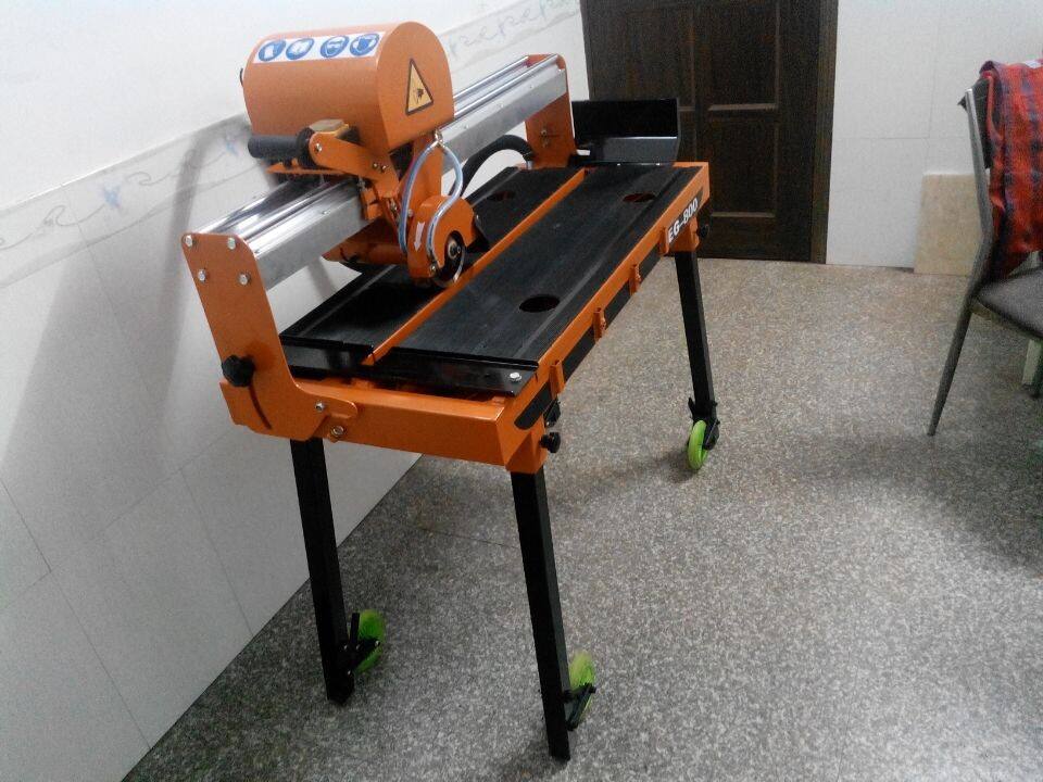 瓷砖店可以切割瓷砖(瓷砖自己切割还是店家切割好)