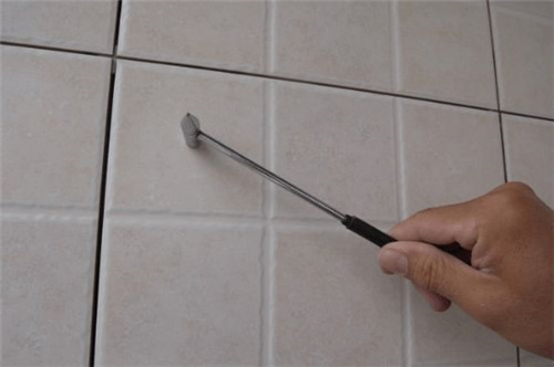 墙砖空鼓自己修补方法视频教程(墙砖空鼓自己修补方法视频教程下载)