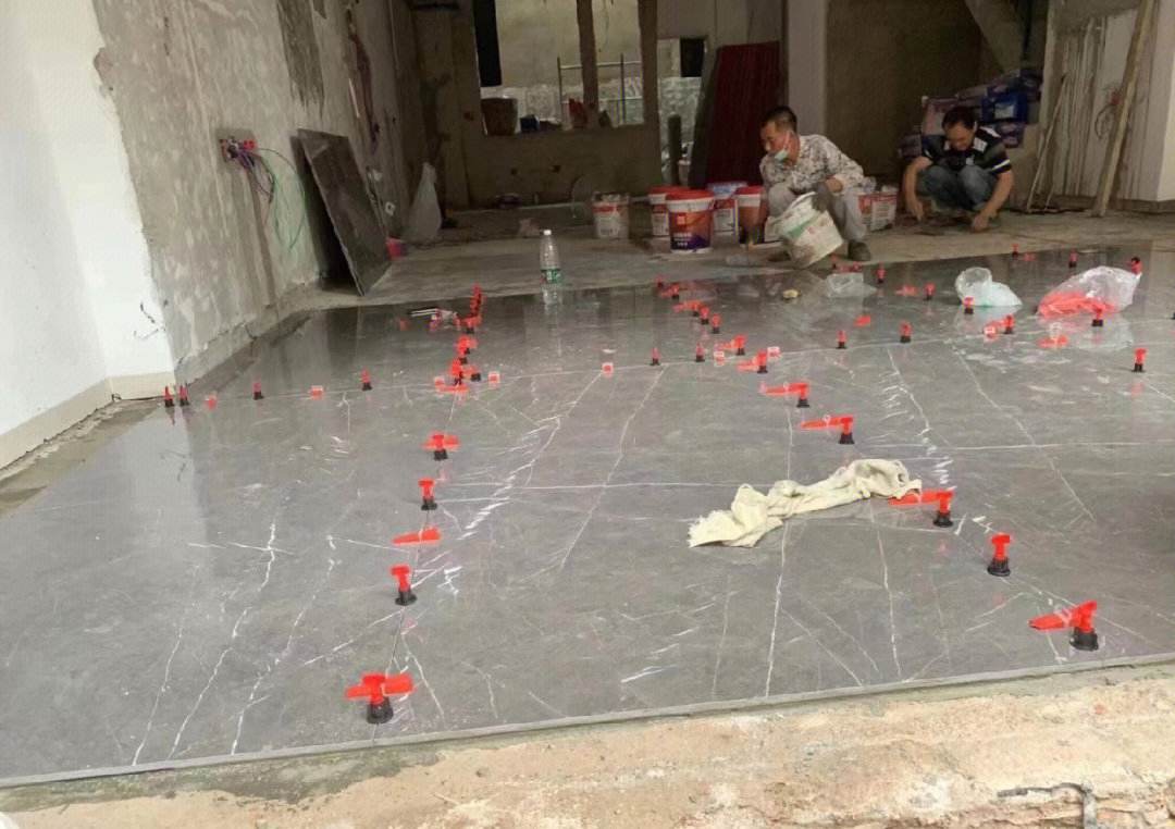 贴砖手艺太差(贴砖师傅贴的不好怎么补救)